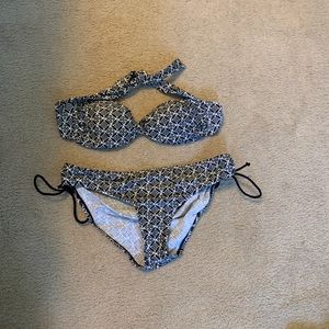 Converse Black and white bandeau bikini set